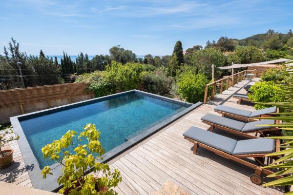 Belleza sublime Villa vue mer à Sète, Забронировать  Отели Сета с бассейном, рядом с Казино Сета, Бассейн