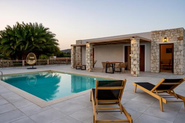 Kastri Hill Luxury Villas