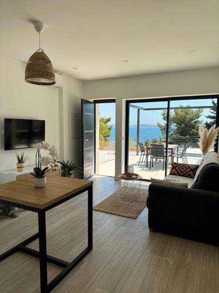 La Villa Dina, Забронировать  Отели Var coast с бассейном, Бассейн
