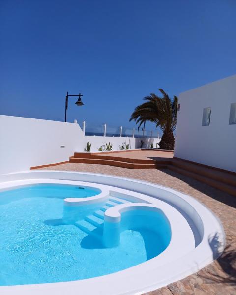 Blue Miracle Villa, Забронировать  Арресифе Лансароте