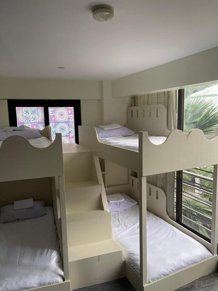 Isla B Boracay Stays, Забронировать  Боракай Филиппины, рядом с Паромный порт Катиклан