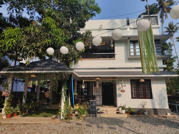 Shamak Homestay Varkala, Забронировать  Недорогие отели штата Кералы, недорогие