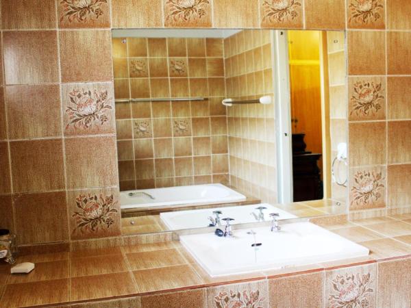 SFT Sefatsa guesthouse