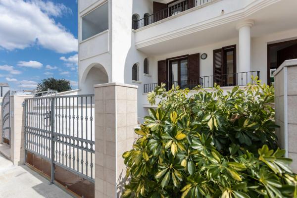 Appartamento Alba - Salento Reservation, Забронировать  Отели в центре Ракале, в центре