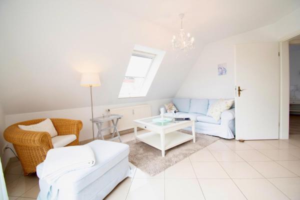 Villa Wilhelma Apartment A2 1 OG, Забронировать Апартаменты/квартира Отели земли Шлезвиг-Гольштейн с парковкой, Парковка
