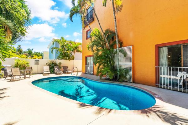 Siesta Key Village, Heated Pool, Beach Access 4 min Walk, 1bdr, Забронировать  Сиеста-Ки Sarasota Area