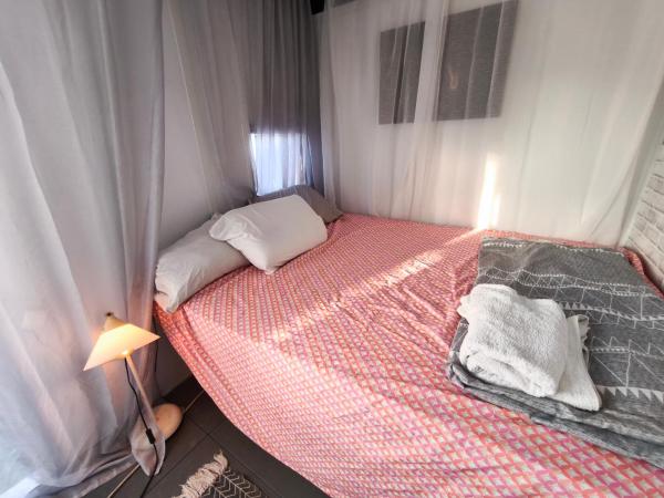 Beach Inn TLV Center, Забронировать  Тель-Авив Тель-Авивский округ, рядом с Пляж Фришман