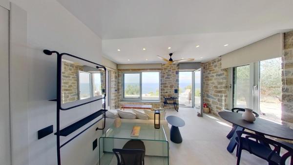 Akria Suites