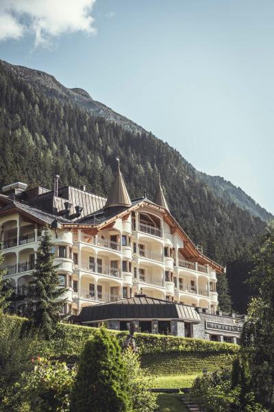 Schlosshotel Ischgl Ишгль