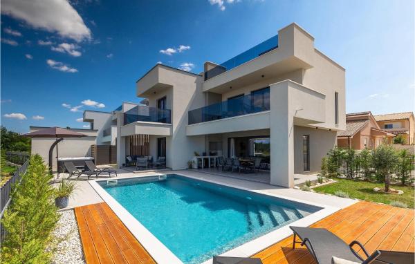 Villa Ivala, Забронировать  Отели Галижана 5 звезд, 5*