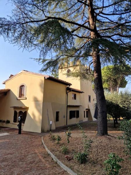 Villa Castaldi Firenze vicina al centro, Забронировать  Отели Флоренции с парковкой, Парковка