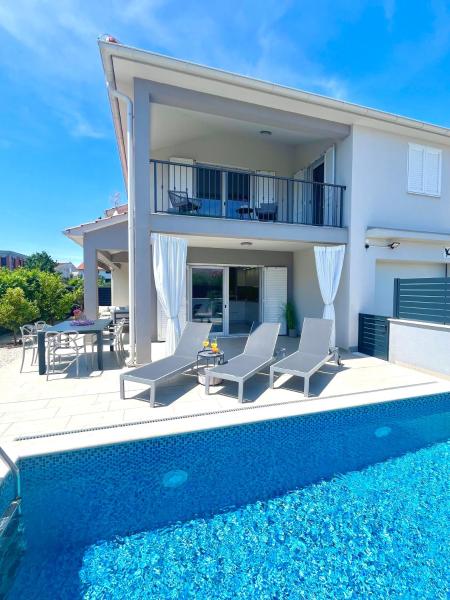 Villa Ballerina Vodice, Забронировать  Отели Водице с парковкой, Парковка