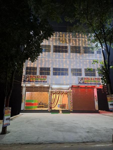 HOTEL AV Priya Rajgir, Забронировать  Giriak Bihar