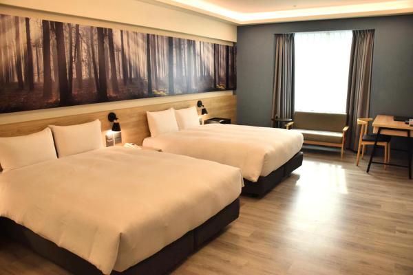 Yoyo Hotel