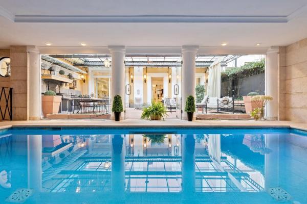 Luxury Villa Private Pool, Забронировать  Отели Рима с бассейном, рядом с Либия, Бассейн