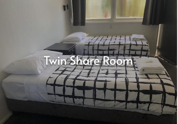 The Awanui Hotel, 预订  Awanui Far North