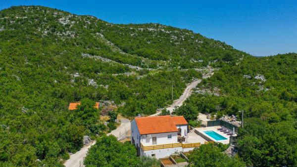 Villa Sanja in Makarska by Villas Guide, Забронировать  Дуге-Ньиве Сплитско-Далматинская жупания