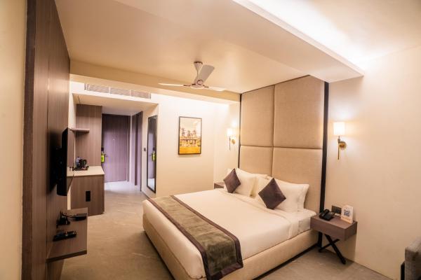 Hotel SRH, Забронировать  Дханбад штат Джаркханд
