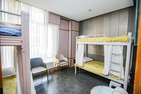 Elite Guest House in the heart of Downtown Ulaanbaatar, Забронировать  Улан-Батор Монголия, рядом с Mongolia National Sports Stadium