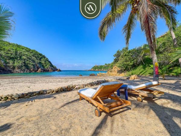 Luxury Oceanfront Villa - Private Pool -Temazacal, Забронировать  Шамель Costalegre