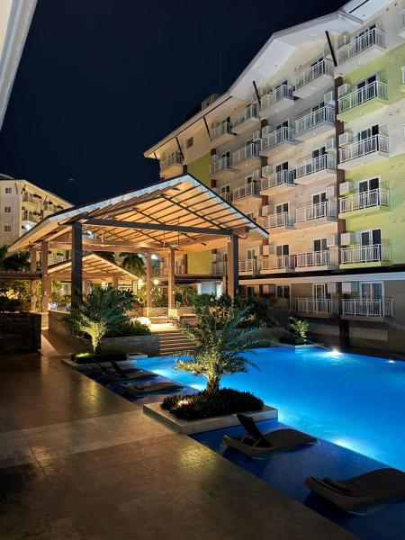Amani Resort Vibe, Забронировать  Отели Lapu Lapu City с бассейном, Бассейн