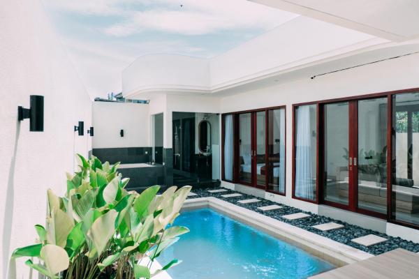 Triji Villa, Забронировать  Отели Мунгу с бассейном, Бассейн