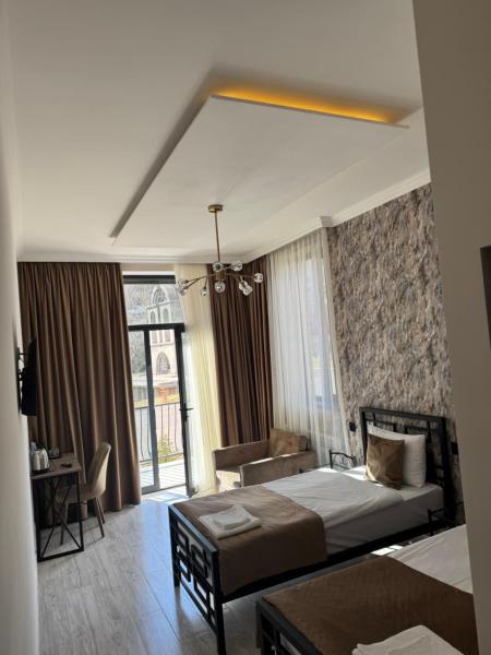 Mony Hotel, Забронировать  Горис 