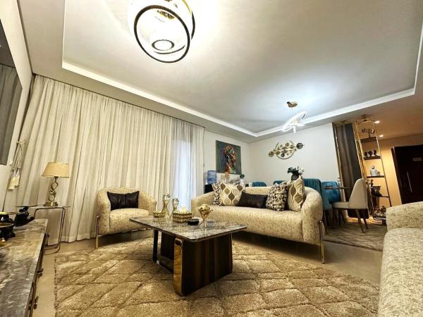 ZED WEST Al Sheikh Zayed Tower, Забронировать  Отели Эль-Гиза с парковкой, Парковка