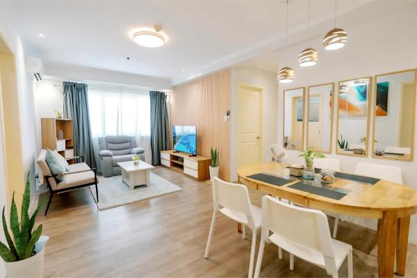 Cozy 2-Bedroom at South of Market SOMA BGC near SM Aura, Market! Market! & Bonifacio High Street, Забронировать  Тагиг Манила