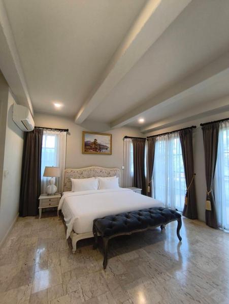 The Ozone Khao Yai Pool Villa, Забронировать  Ban Sap Setthi Nakhon Ratchasima Province