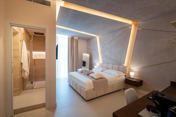 Halo Suite, Забронировать  Неаполь Кампания, рядом с Центральный железнодорожный вокзал Неаполя
