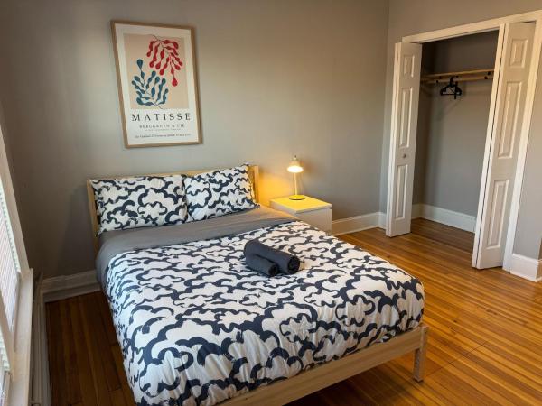 Private room in a shared apt Middletown near Wesley uni, Забронировать  Мидлтаун штат Коннектикут