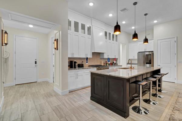 SpaceX BY R4 Shared Bath, Забронировать  Орландо Диснейуорлд Орландо