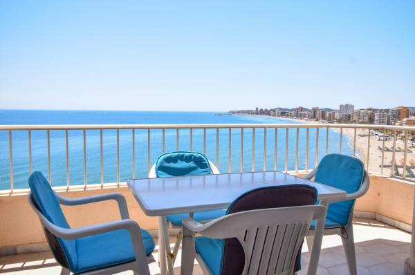 Ref 257 Apartamento en primera línea de playa con impresionantes vistas al Mediterráneo, Забронировать  Фуэнхирола Коста-дель-Соль