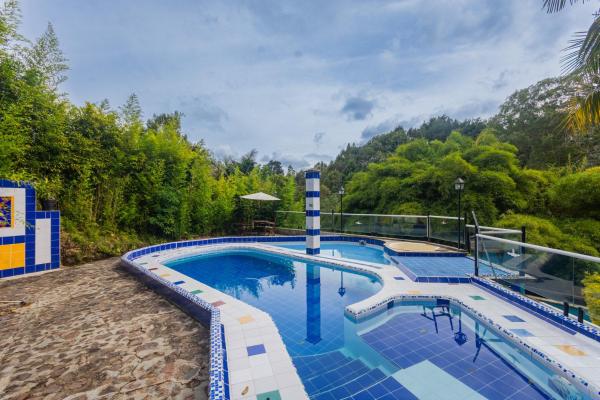 Finca Hotel Santo Tomas Campestre, Забронировать  Рионегро Antioquia