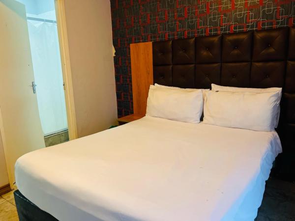 Lodge on 98 Alexander, Забронировать  Паров Северный пригород Кейптауна