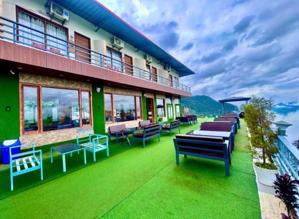 The Kartik Villa, Manali - A Beautiful Cottage in the Clouds towards Snow Capped Mountains, Забронировать  Манали Манали