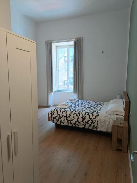Residence e appartamenti Rosaroll, Забронировать  Неаполь Кампания, рядом с Центральный железнодорожный вокзал Неаполя