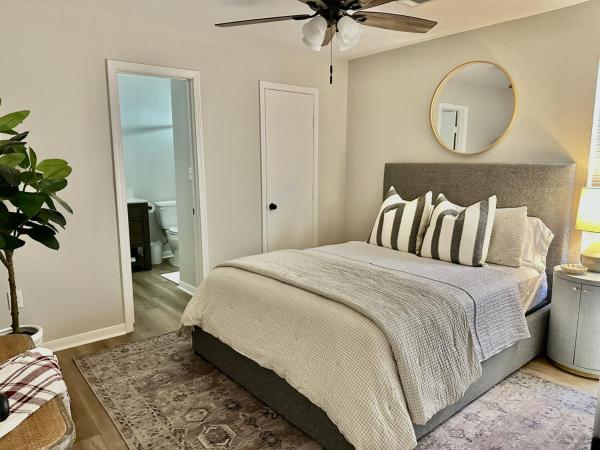 Perfect Home, Center of Aggieland - 3BR 3 BA 5Beds