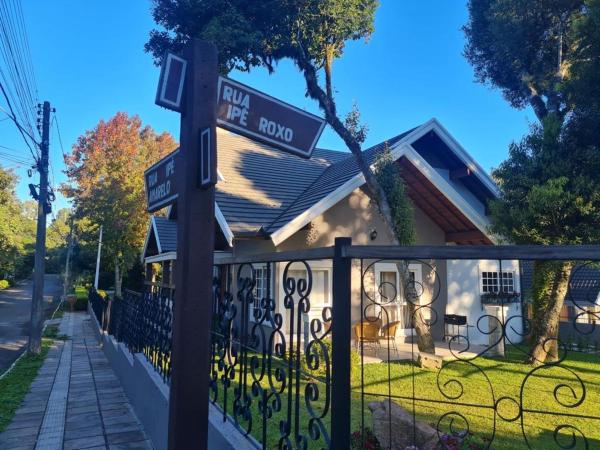 Hostel dos Ipês 360, Забронировать  Грамаду Serra Nevada