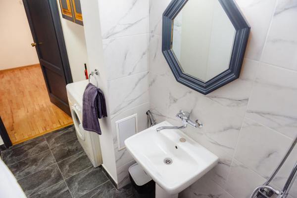 Promenada Old Town Apartments, Забронировать  Бухарест Muntenia, рядом с Национальный музей истории Румынии