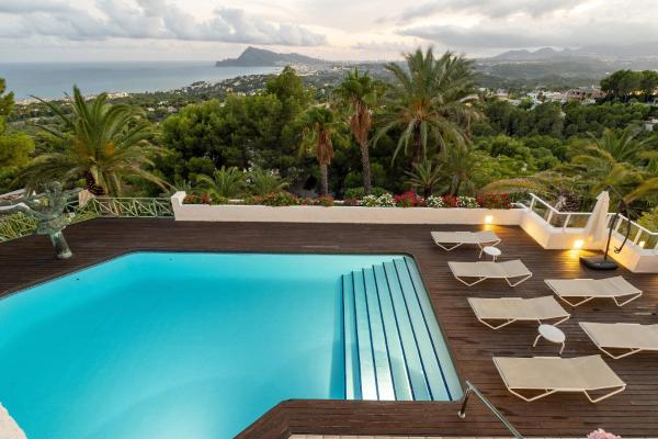 Villa Amalfi, Забронировать  Отели Коста-Бланка с бассейном, Бассейн
