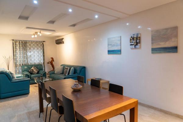 Two Bed Luxury Appt with air conditioning parking and pool, Забронировать  Марракеш Марракеш-Тенсифт-Эль-Хауз