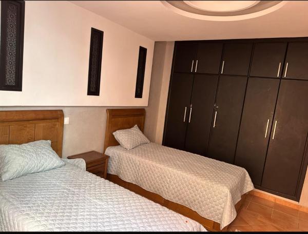 Appartement Taghart Imiouadar, Забронировать  Отели Ими Кваддар с парковкой, Парковка