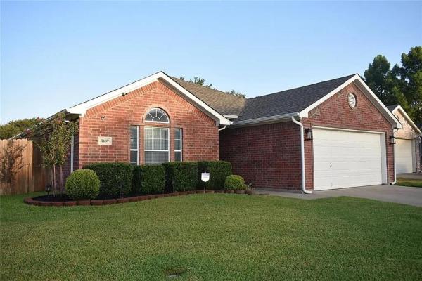 UniQ Farmhouse, Забронировать  Гранд-Прейри Dallas - Fort Worth Metropolitan Area