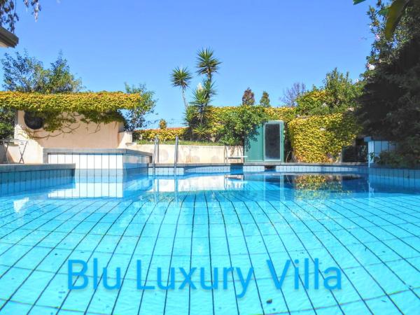 Blu Luxury Villa, Забронировать  Отели Бруколи с бассейном, Бассейн