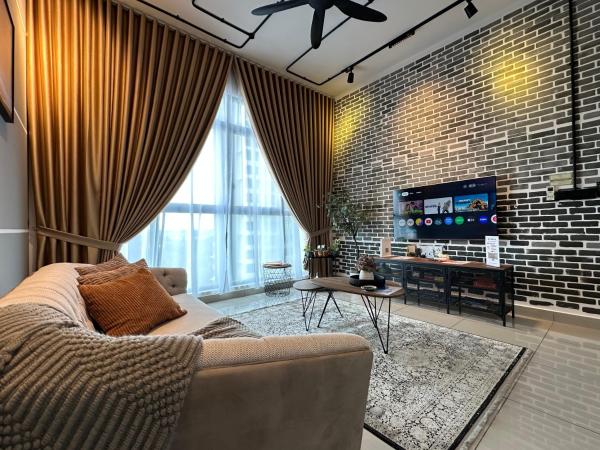UrbanRuma BrickLoft Putrajaya Near IOI City Mall 3BR WiFi, Забронировать  Путраджая Малайзия, рядом с Больница «Серданг»