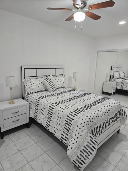 Pura Esencia, Забронировать  Норт-Лас-Вегас 