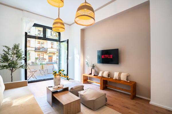 2 BR Apartment - TERRASSE - WIFI - KAFFEE - ZENTRAL - RUHIG - BUSINESS, Забронировать  Висбаден земля Гессен