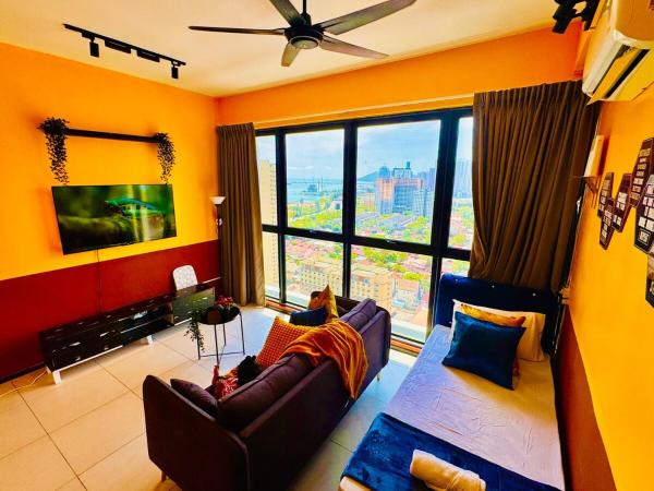 Deluxe Suites with Infinity Pool, Kids\ Pool & Sea, Забронировать  Отели Jelutong с бассейном, Бассейн
